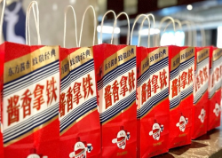 大牌聯(lián)名，好玩